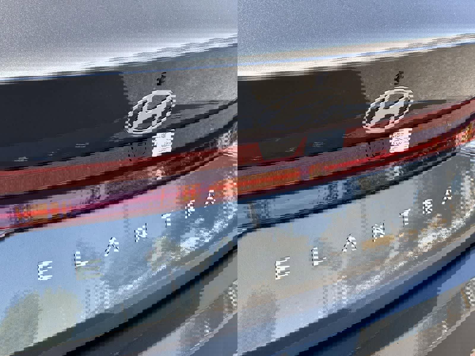 Certified 2025 Hyundai Elantra SEL image 36