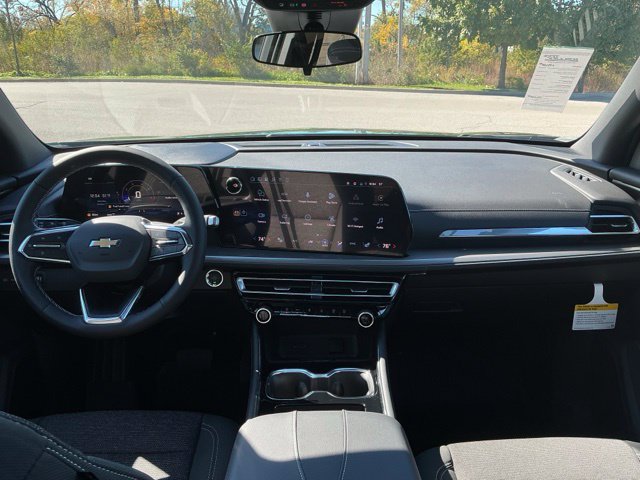 New 2027 Chevrolet Traverse LT w/ Sun and Wheel Package AWD/4WD image 21