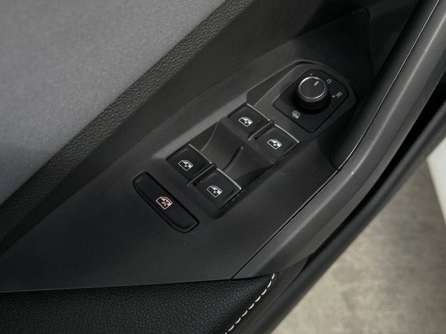 New 2025 Volkswagen Jetta SE image 12