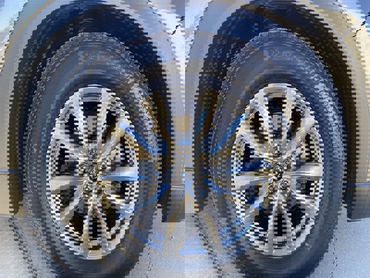 Used 2019 MAZDA CX-9 Touring w/ Touring Premium Package image 7