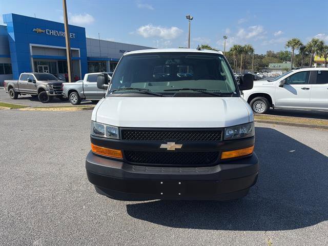 Used 2023 Chevrolet Express 3500 LS RWD image 2