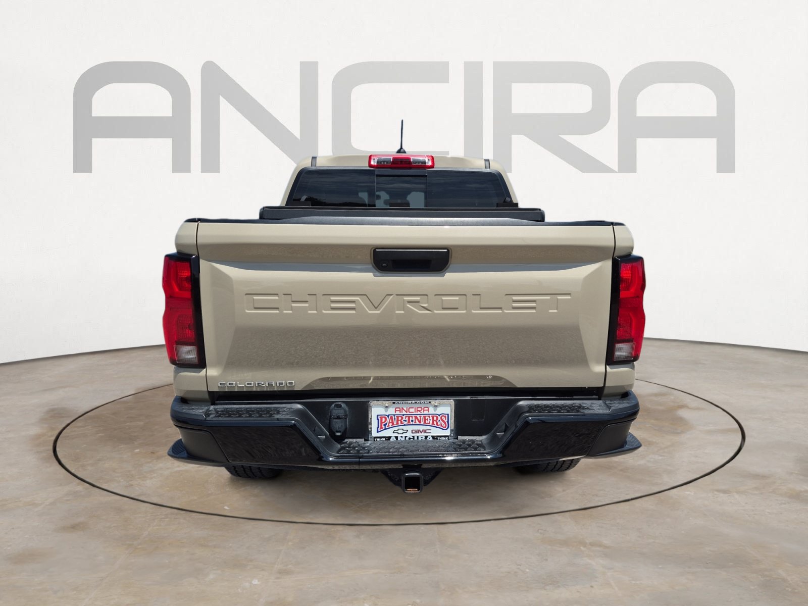 Used 2023 Chevrolet Colorado Z71 w/ Advanced Trailering Package AWD/4WD image 9