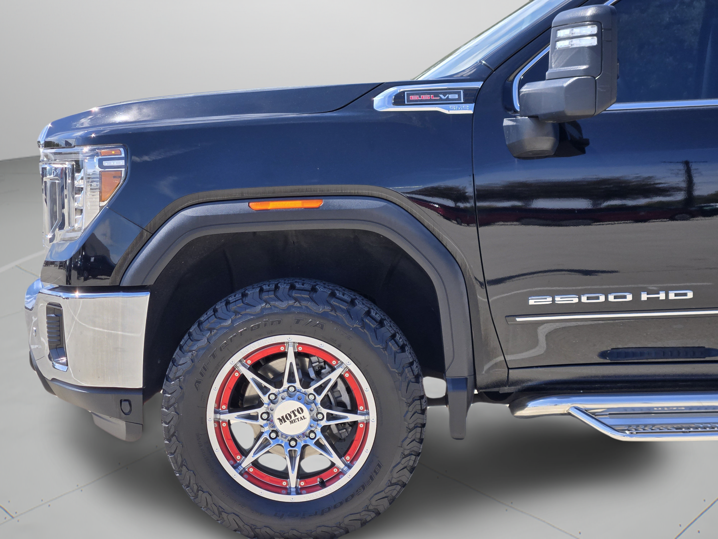 Used 2020 GMC Sierra 2500 SLE w/ SLE Value Package; AWD/4WD image 30