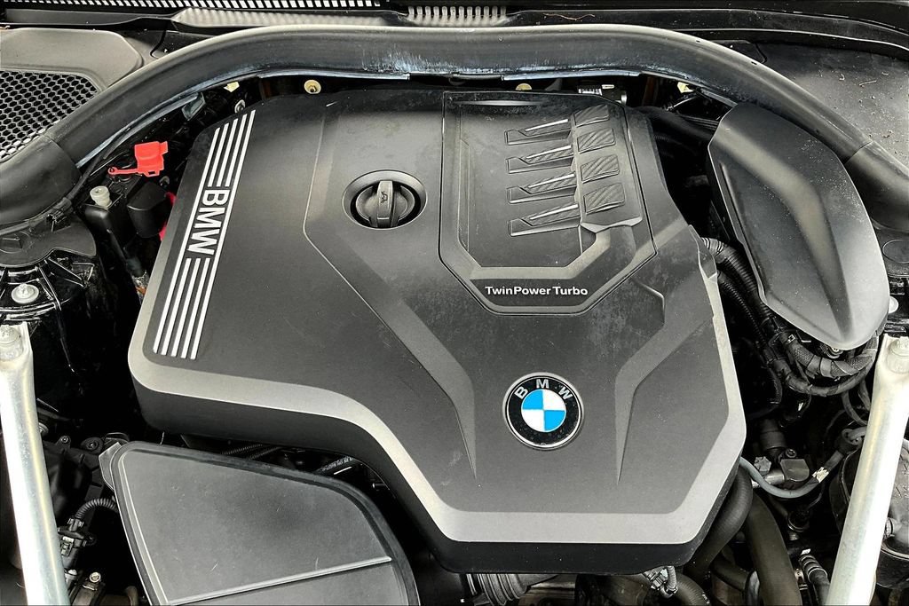 Used 2021 BMW 530i w/ Premium Package RWD image 30