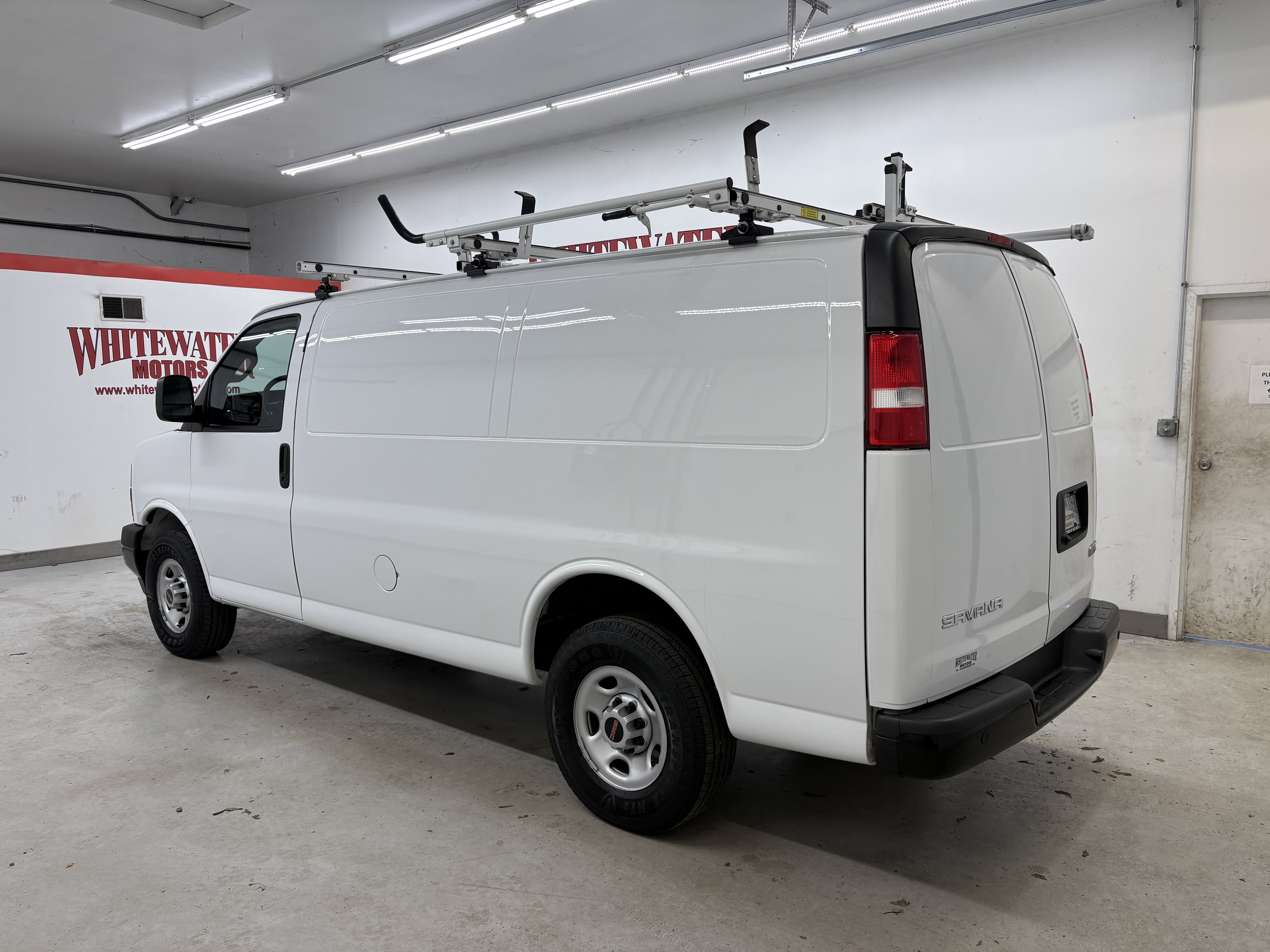 Used 2023 GMC Savana 3500 w/ Driver Convenience Package RWD image 2
