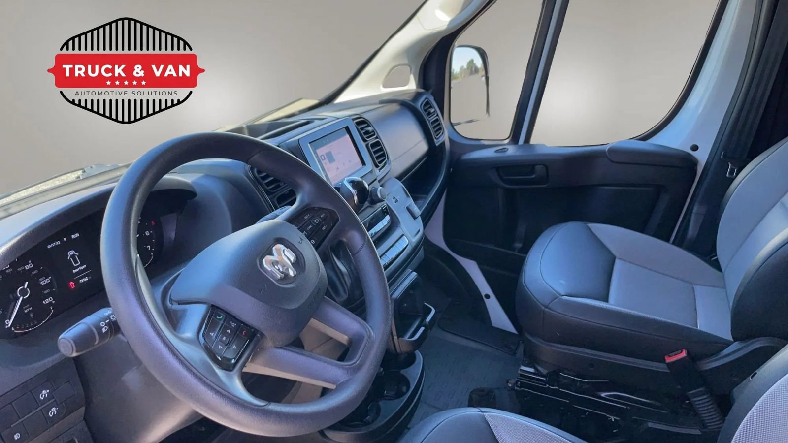 Used 2025 RAM ProMaster 2500 w/ Convenience Group FWD image 27