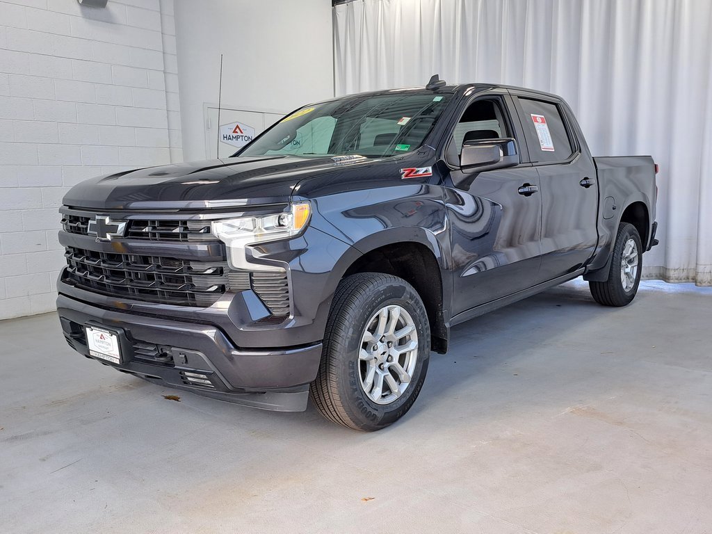 Used 2022 Chevrolet Silverado 1500 RST image 2