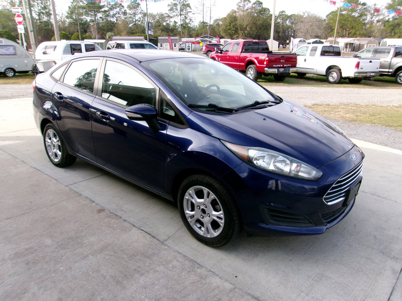 Used 2016 Ford Fiesta SE image 3