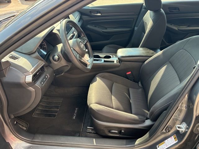 Used 2024 Nissan Altima 2.5 SV image 17