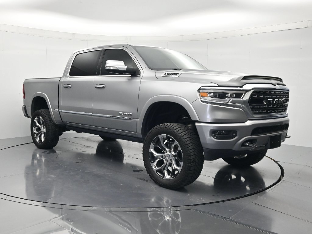 Used 2019 RAM 1500 Limited AWD/4WD image 3
