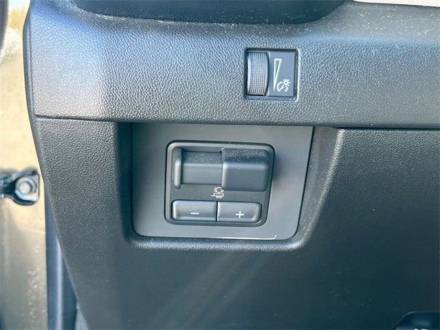 Used 2024 GMC Canyon AT4X image 18