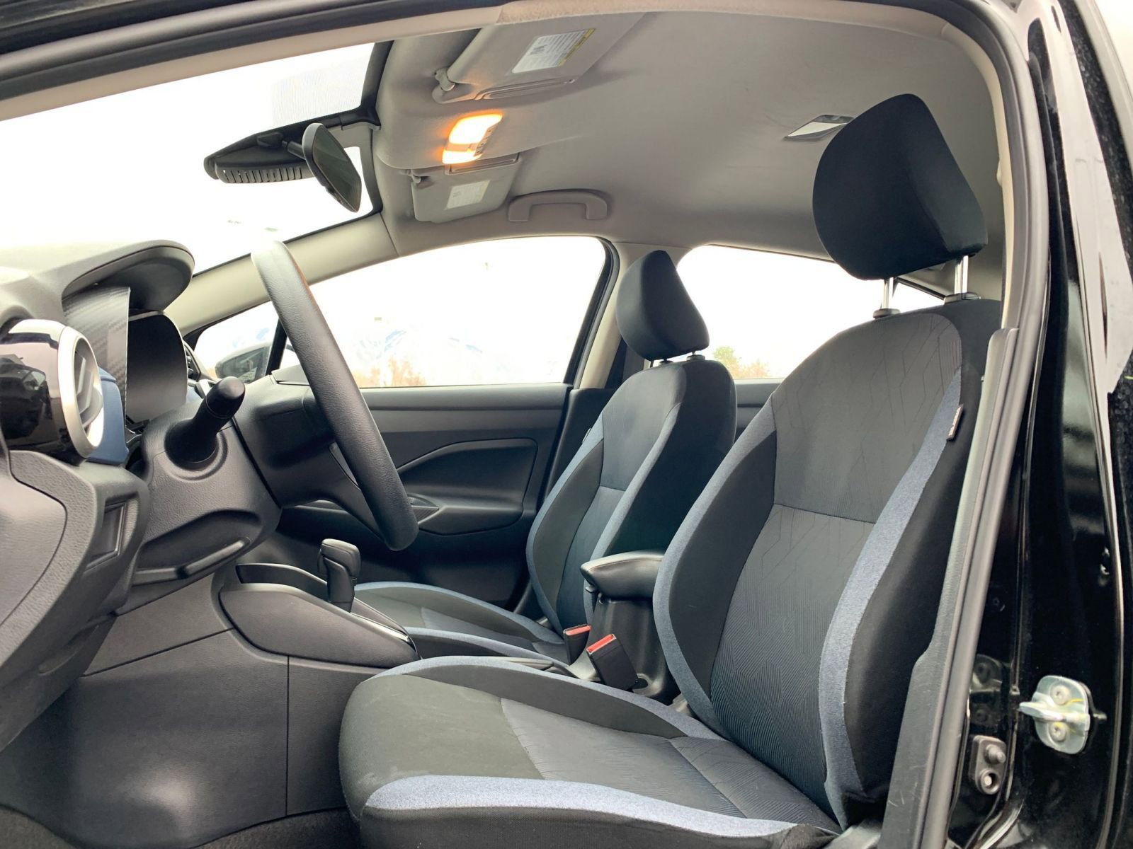 Used 2025 Nissan Versa SV w/ Trunk Package image 24