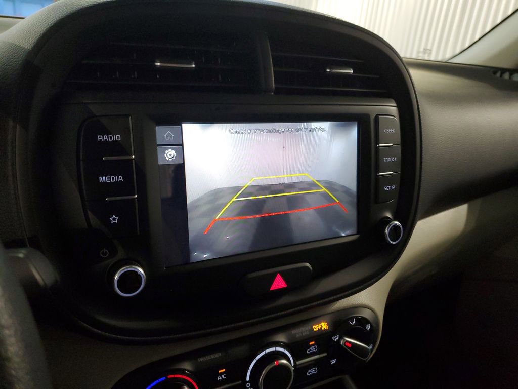 Certified 2025 Kia Soul LX FWD image 28