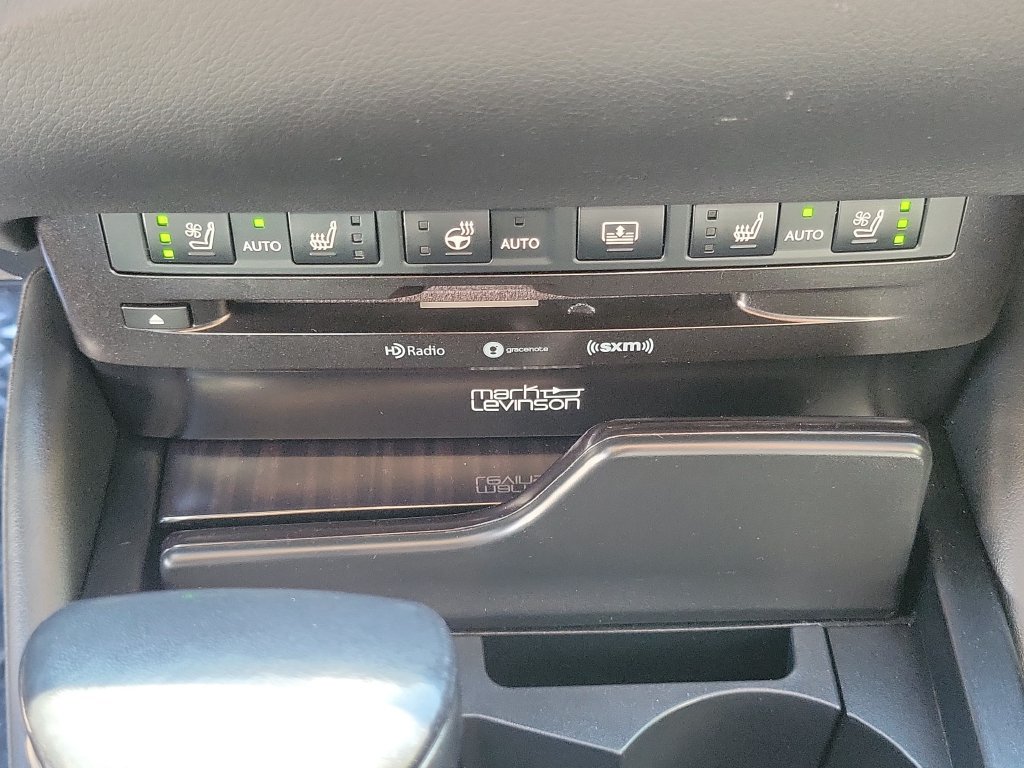 Used 2020 Lexus ES 300h w/ Accessory Package 2 FWD image 36