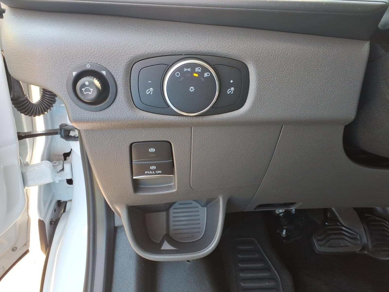 New 2026 Ford Transit 150 Low Roof RWD image 17