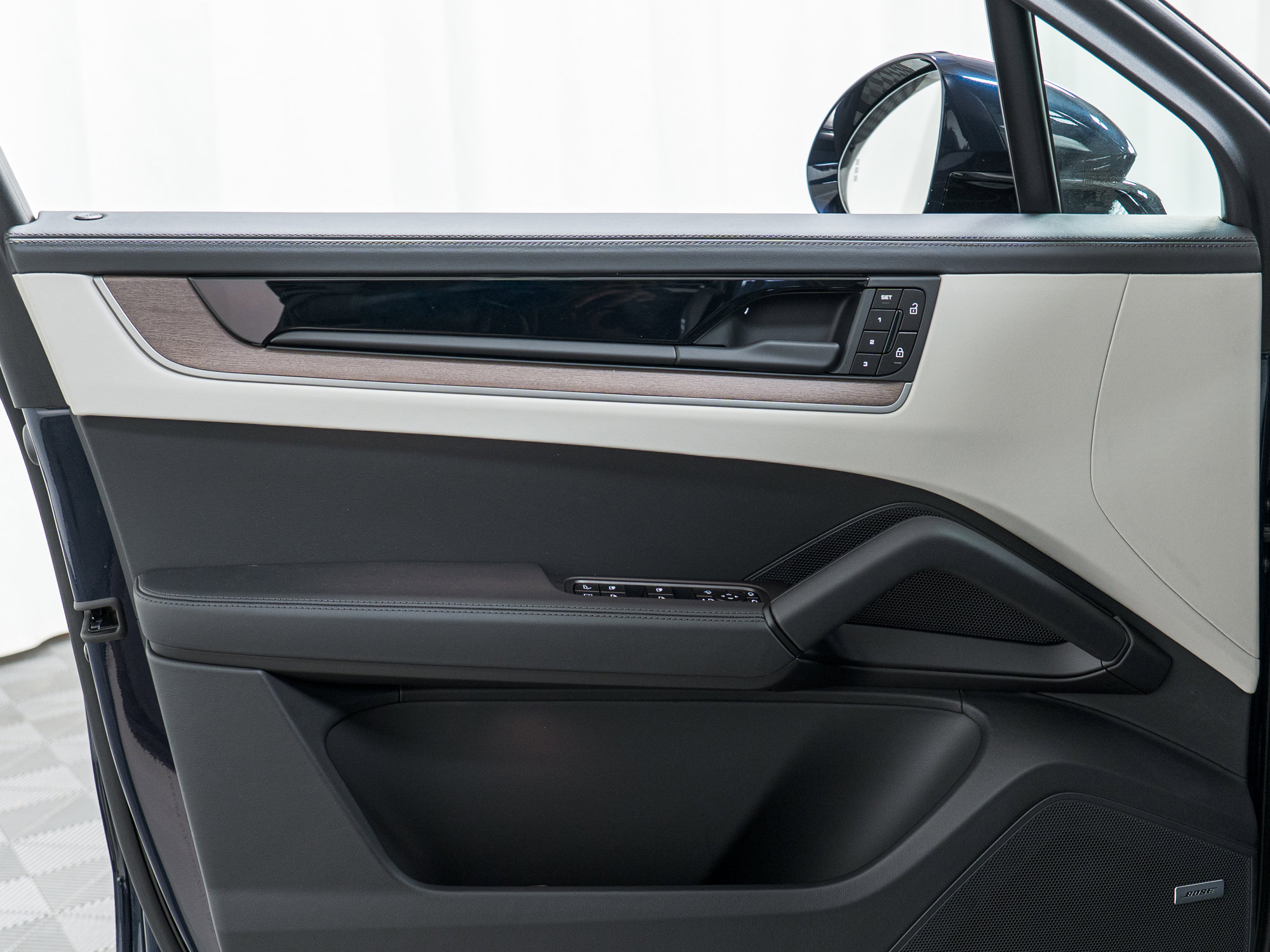 New 2026 Porsche Cayenne Turbo image 16