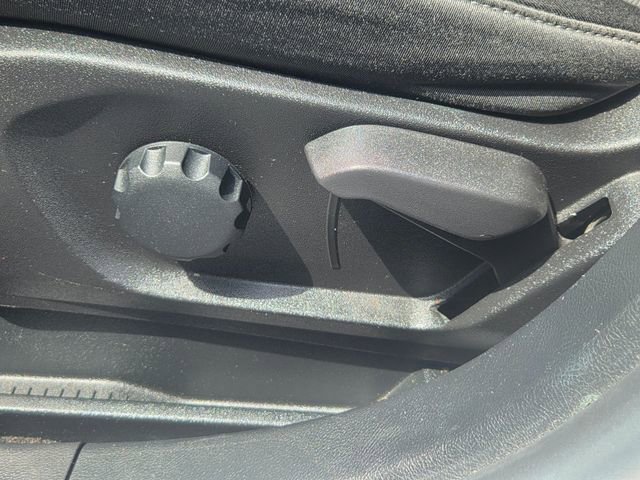 Used 2019 Ford Edge SE FWD image 27