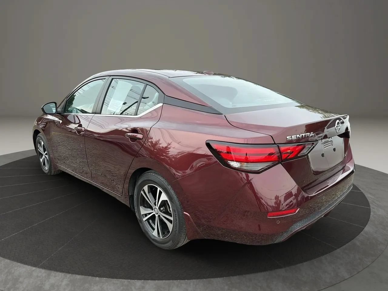 Used 2021 Nissan Sentra SV FWD image 7
