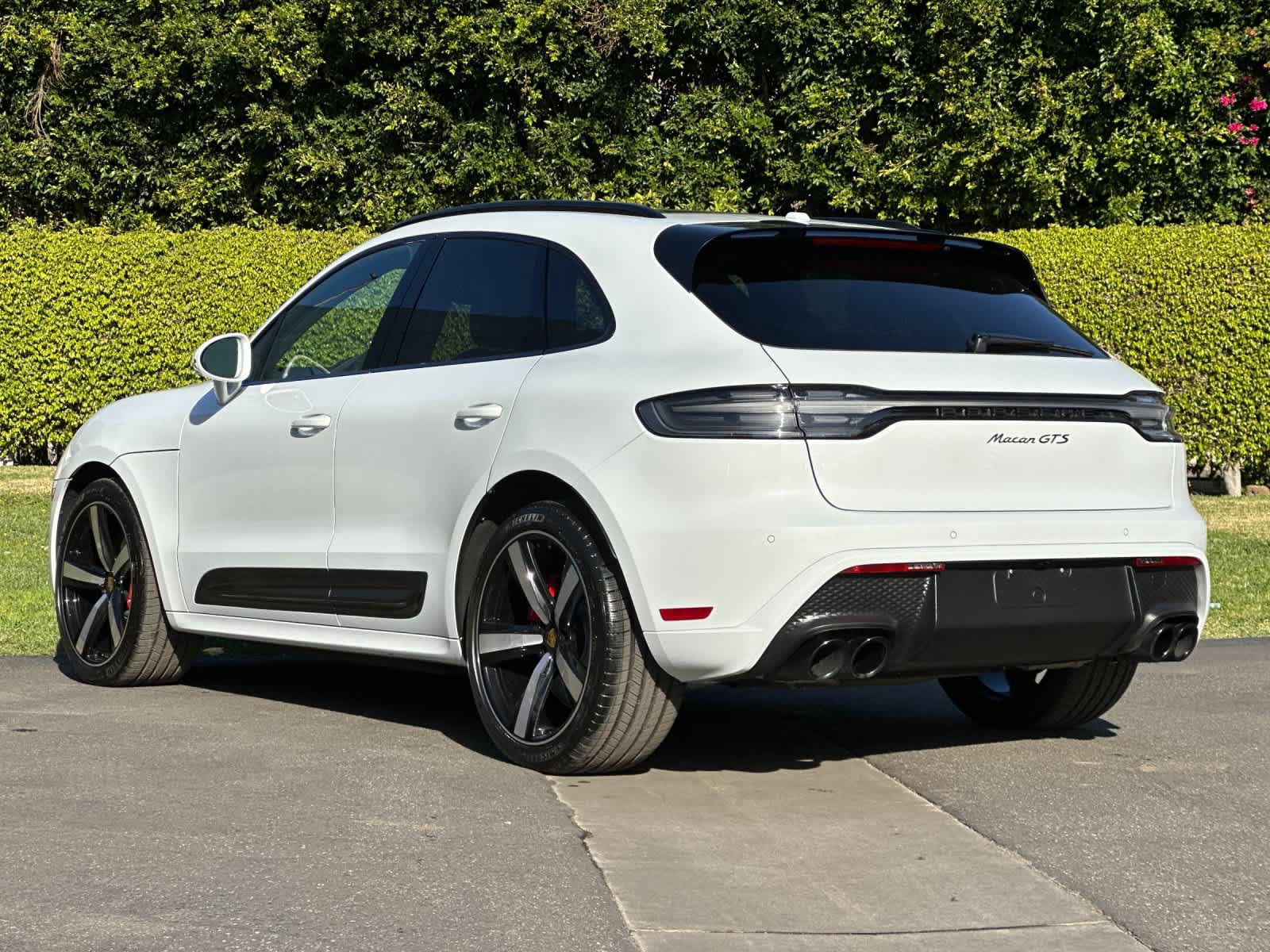 Certified 2025 Porsche Macan GTS AWD/4WD image 3