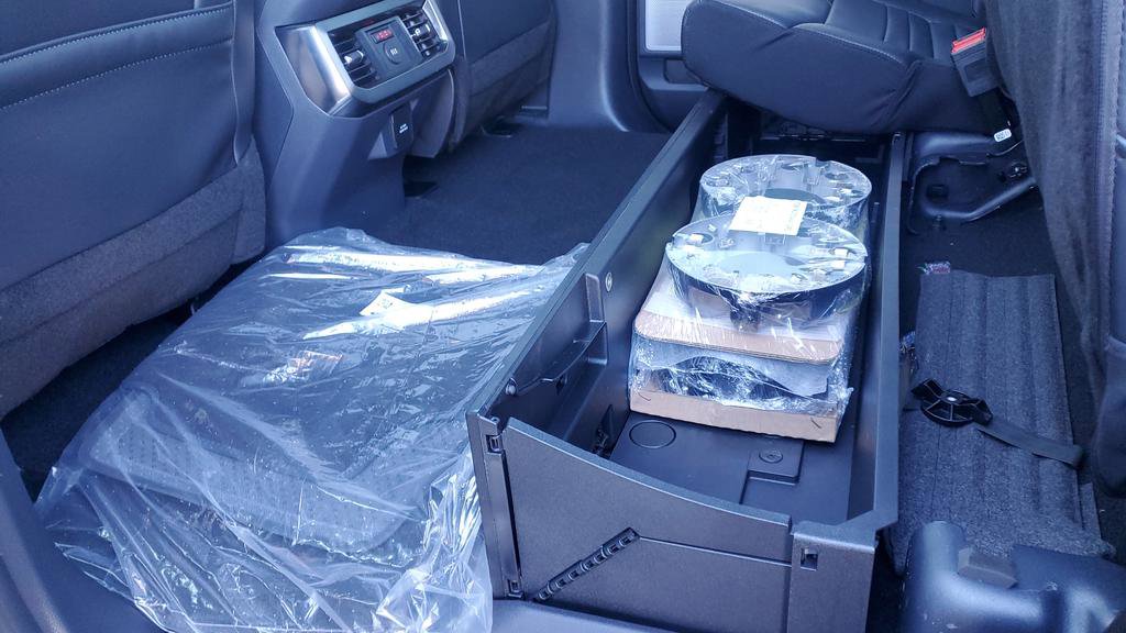 New 2026 Ford F250 Platinum w/ FX4 Off-Road Package AWD/4WD image 40