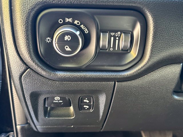 Used 2024 RAM 1500 Laramie AWD/4WD image 29