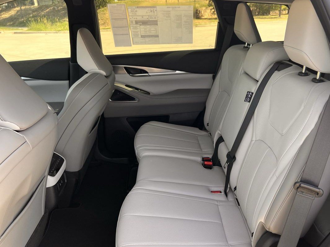 New 2027 INFINITI QX60 Luxe FWD image 27