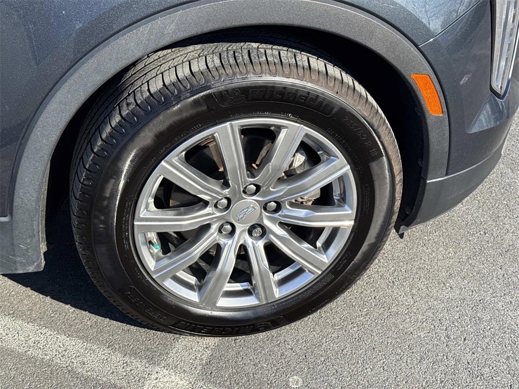 Used 2019 Cadillac XT4 Premium Luxury w/ Cold Weather Package image 9