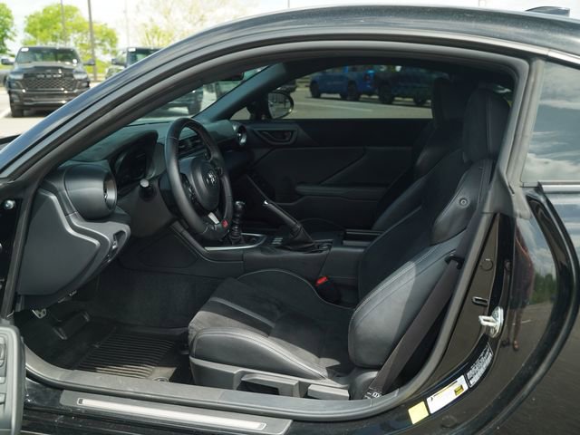 Used 2024 Toyota GR86 Premium RWD image 12