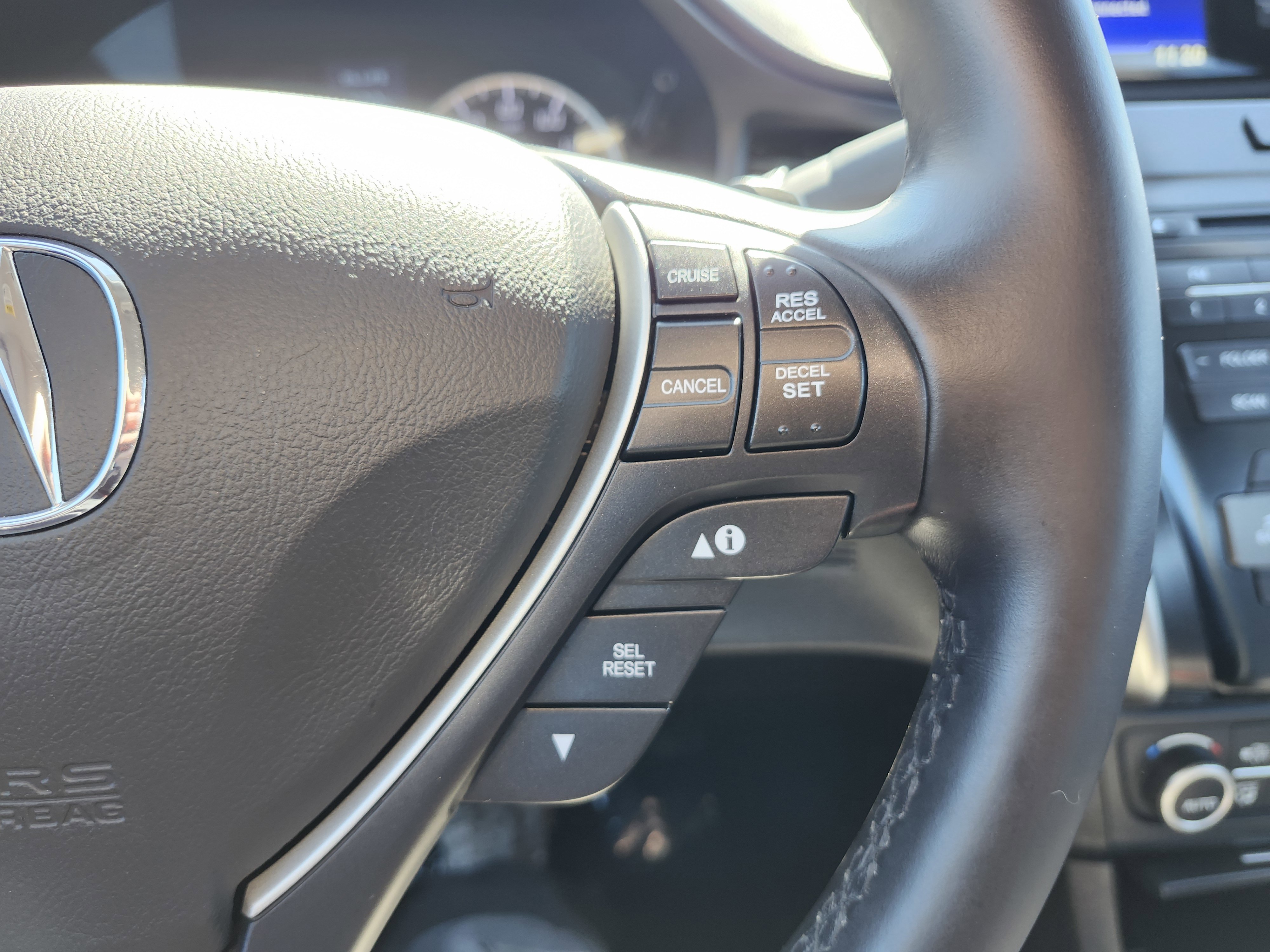 Used 2018 Acura ILX image 35