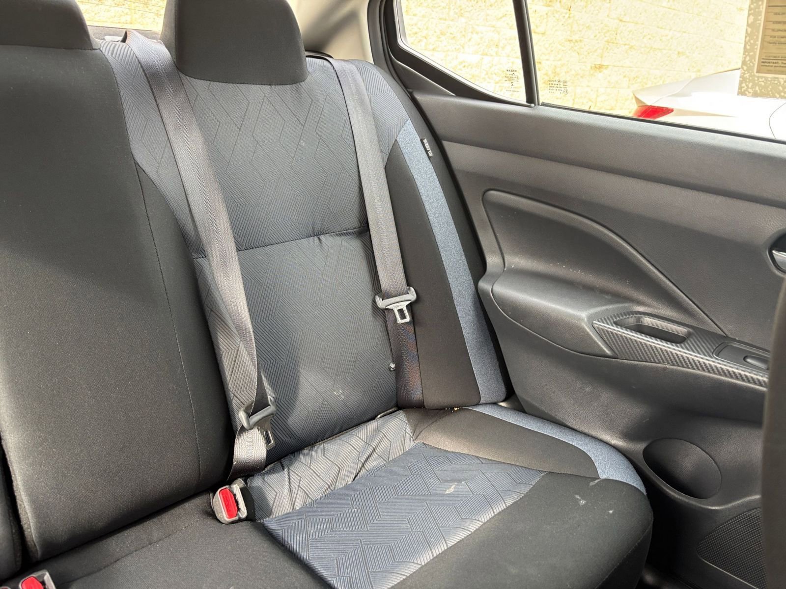 Used 2025 Nissan Versa SV FWD image 34