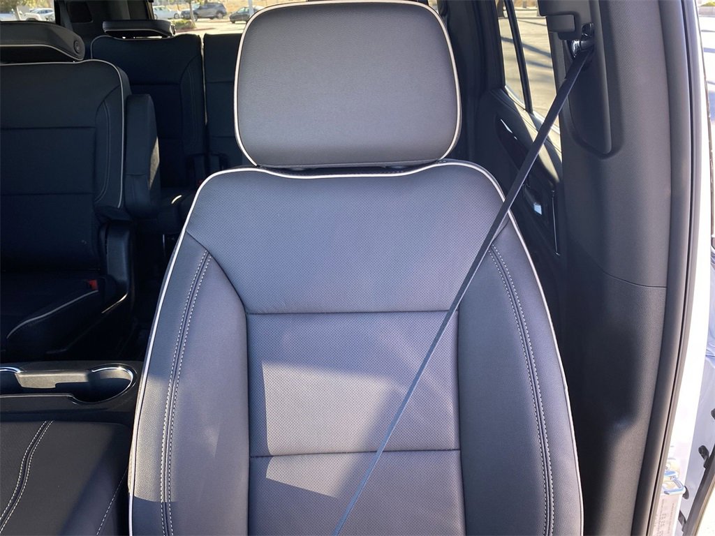 New 2026 GMC Yukon Elevation image 34