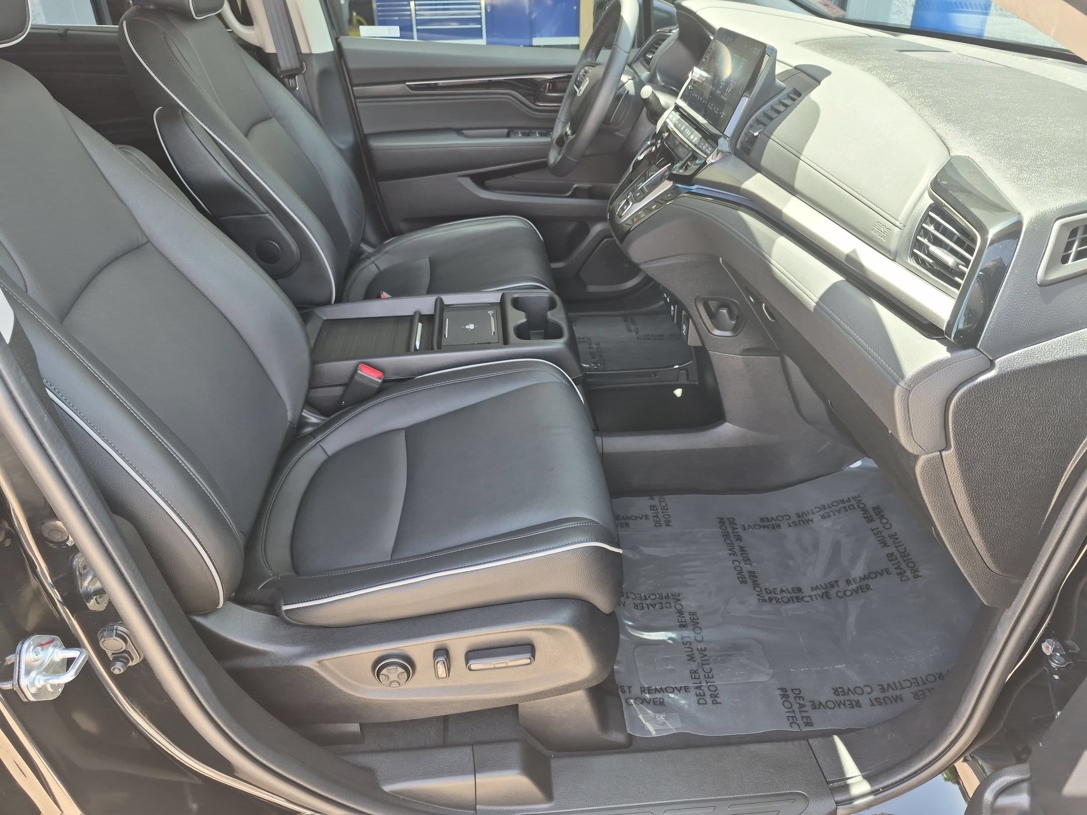 Certified 2025 Honda Odyssey Touring image 34