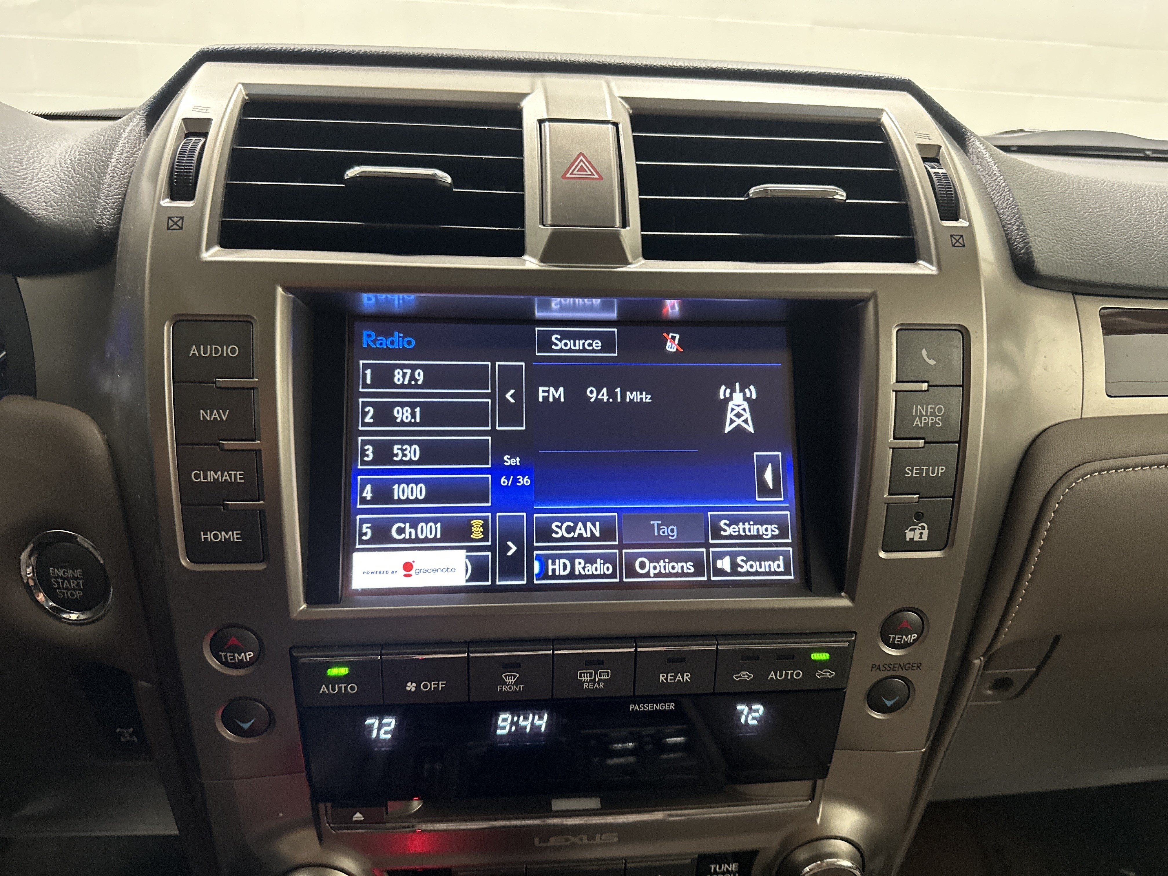 Used 2019 Lexus GX 460 Luxury AWD/4WD image 23
