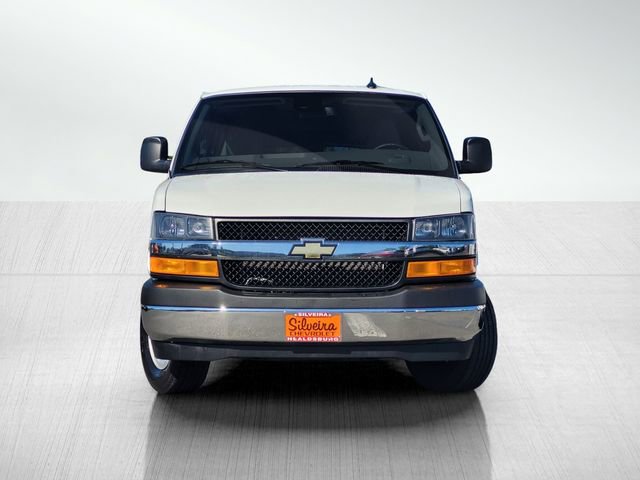 Used 2025 Chevrolet Express 3500 LT w/ LT Preferred Equipment Group image 2