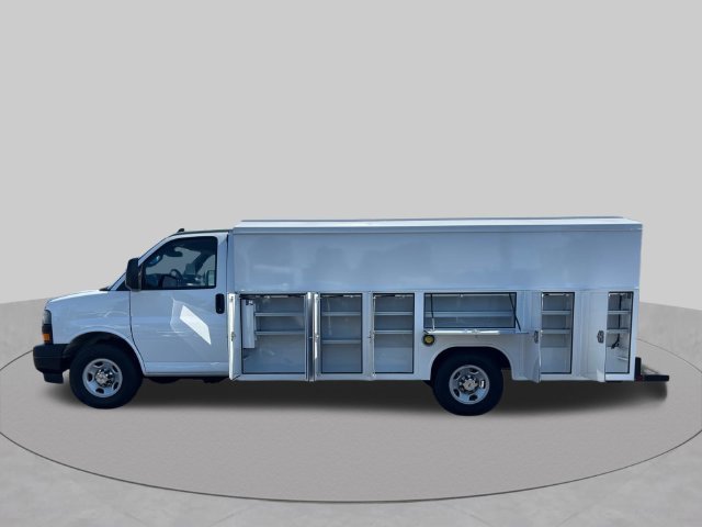 Used 2021 Chevrolet Express 3500 w/ Power Convenience Package RWD image 24