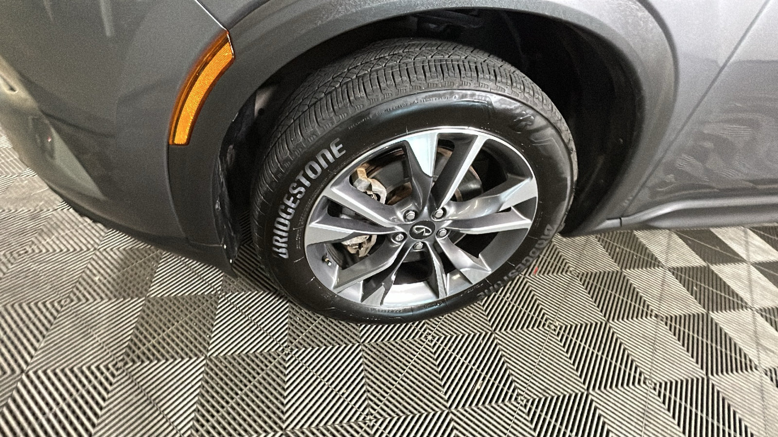 Used 2024 INFINITI QX60 Luxe AWD/4WD image 9