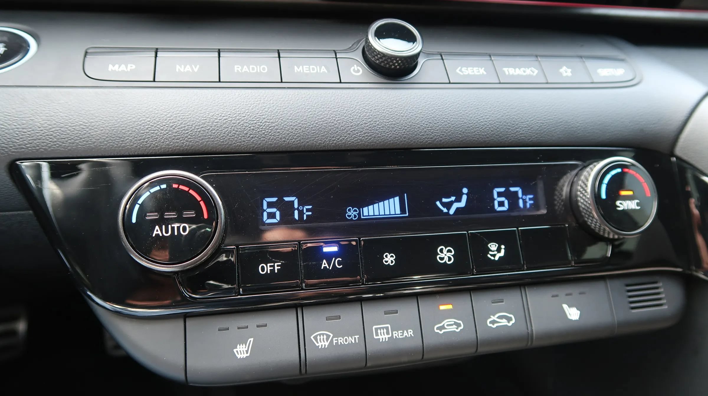 Used 2025 Hyundai Elantra N FWD image 32