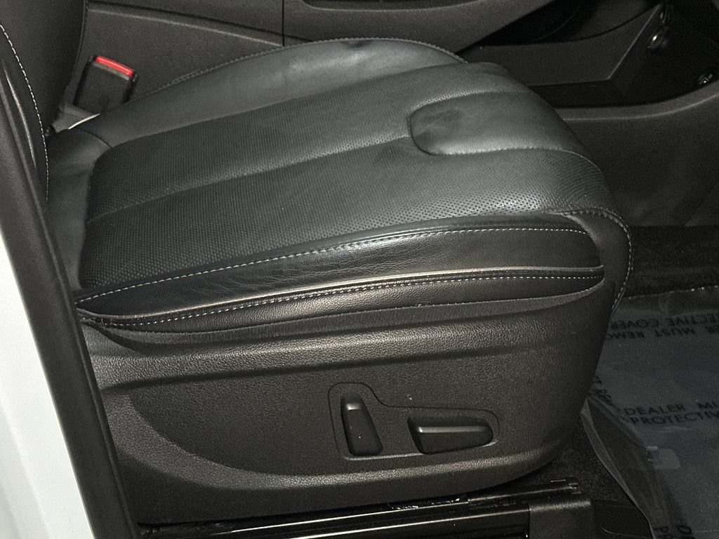 Used 2022 Hyundai Santa Fe Limited AWD/4WD image 12