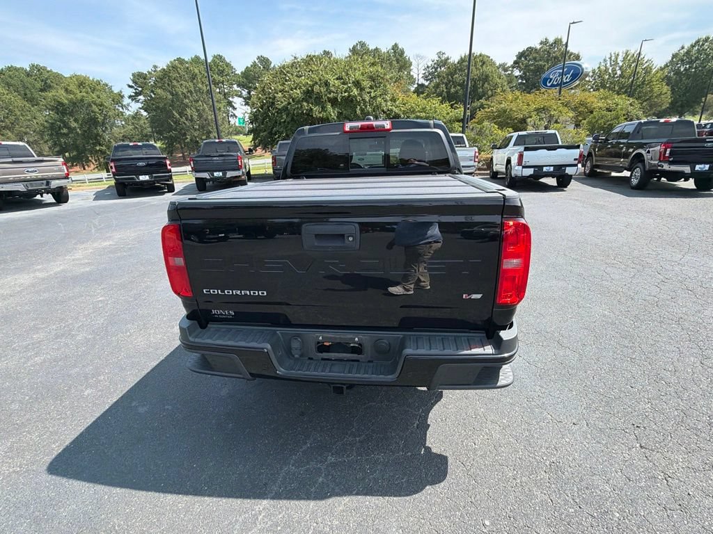 Used 2022 Chevrolet Colorado Z71 w/ Z71 Midnight Edition RWD image 13