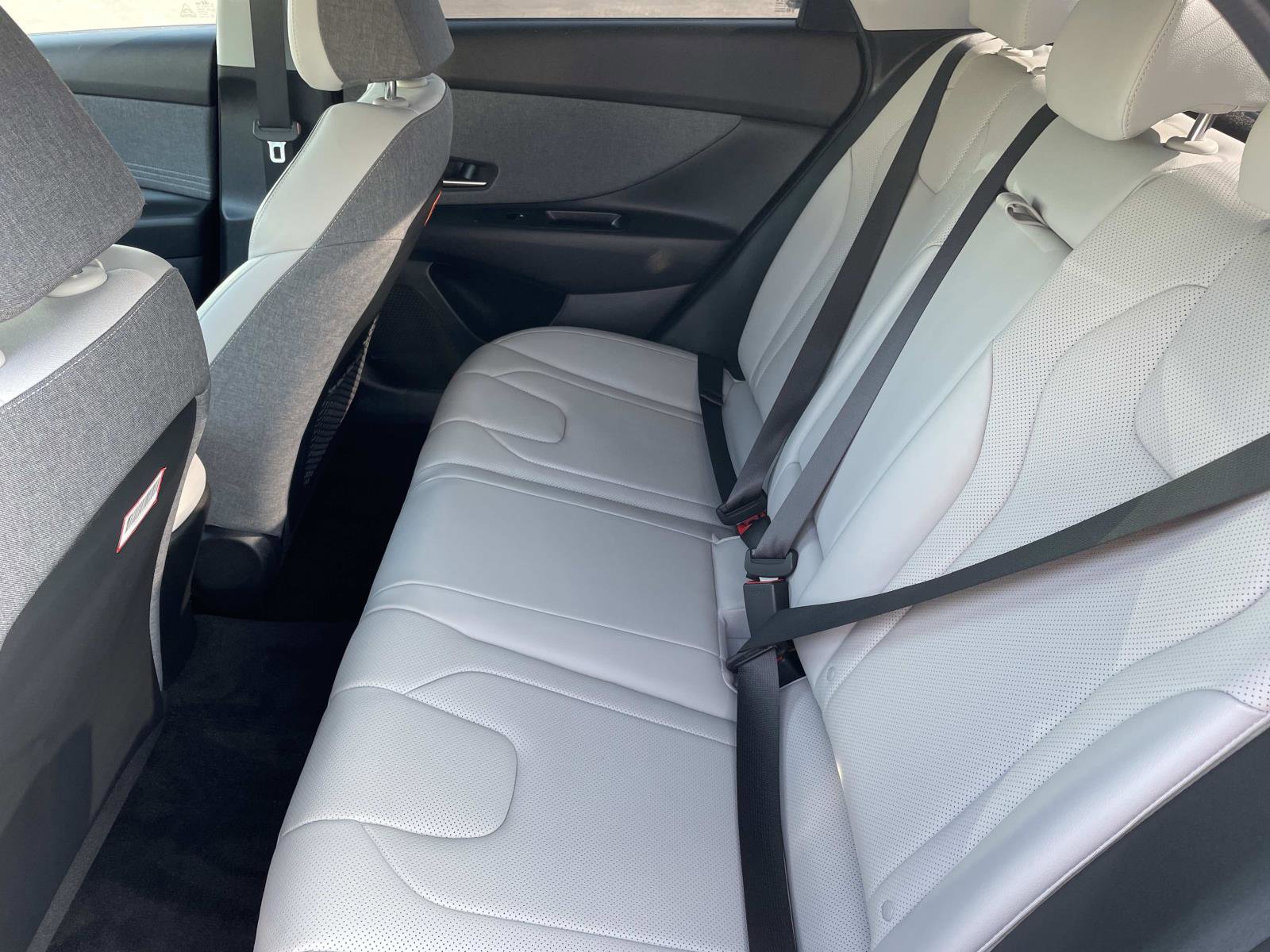 Certified 2023 Hyundai Elantra Limited image 25