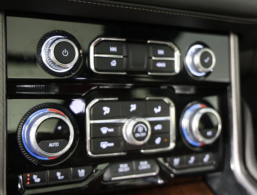 Certified 2024 GMC Yukon Denali Ultimate image 18