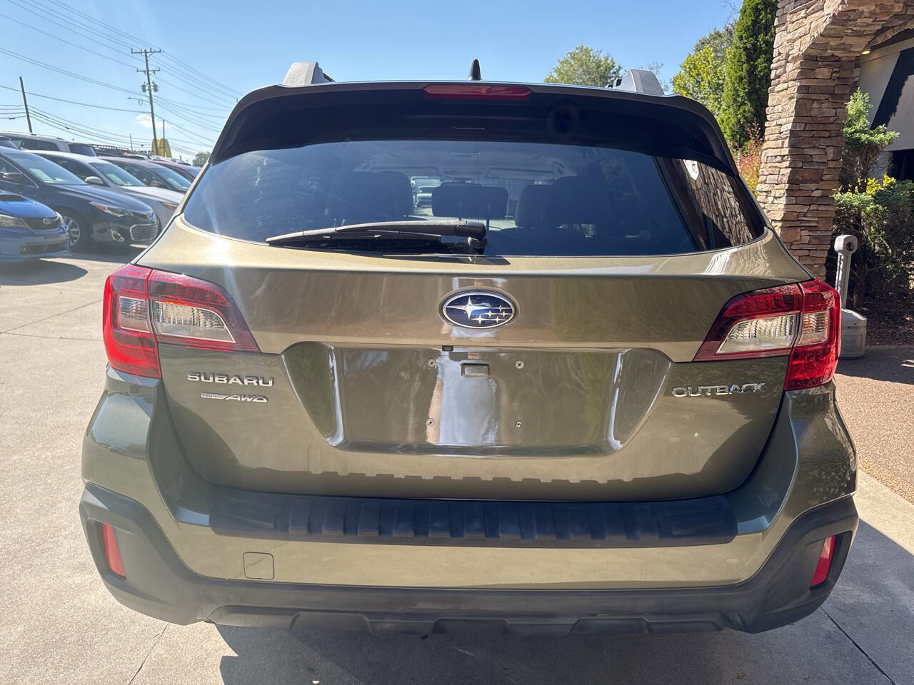 Used 2018 Subaru Outback 2.5i Limited w/ Popular Package #2 AWD/4WD image 5