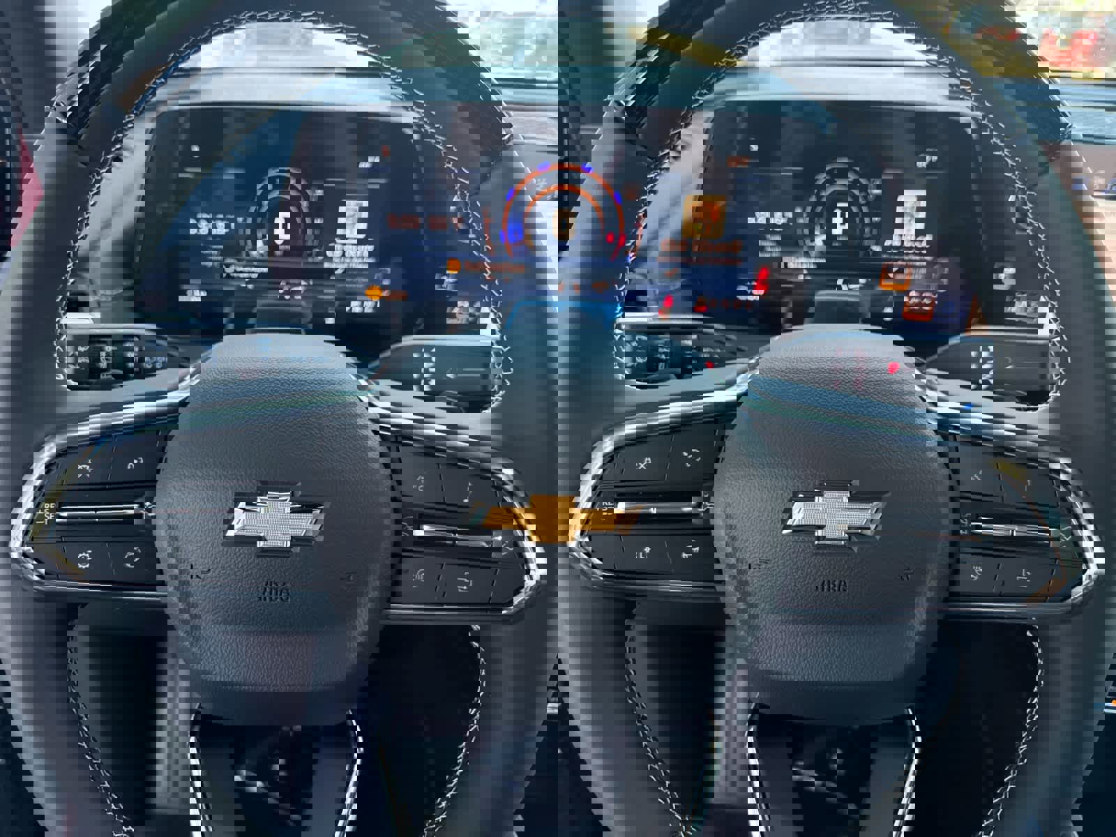 New 2026 Chevrolet Traverse LT w/ Enhanced Driving Package image 24