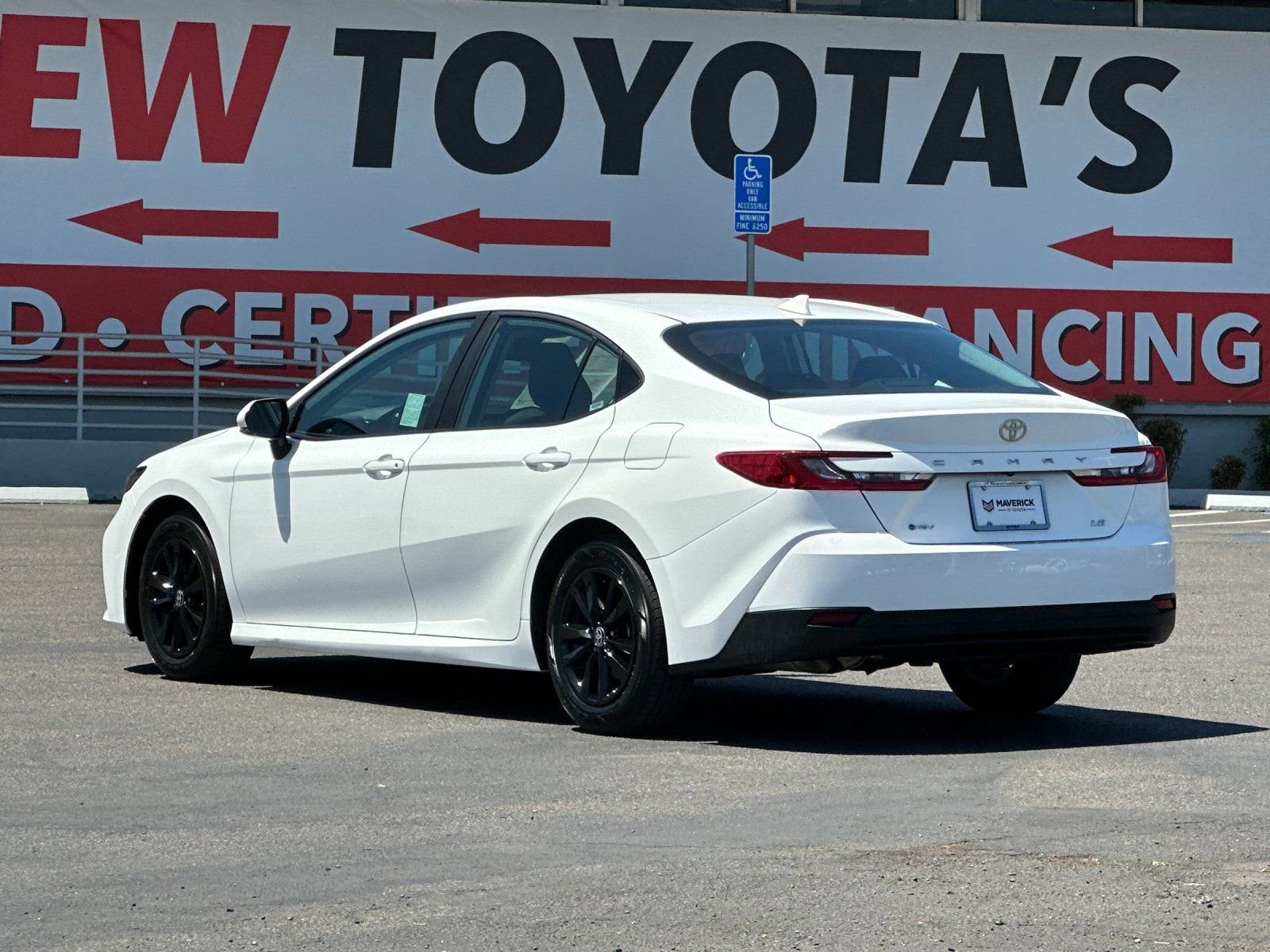 Used 2025 Toyota Camry LE FWD image 3