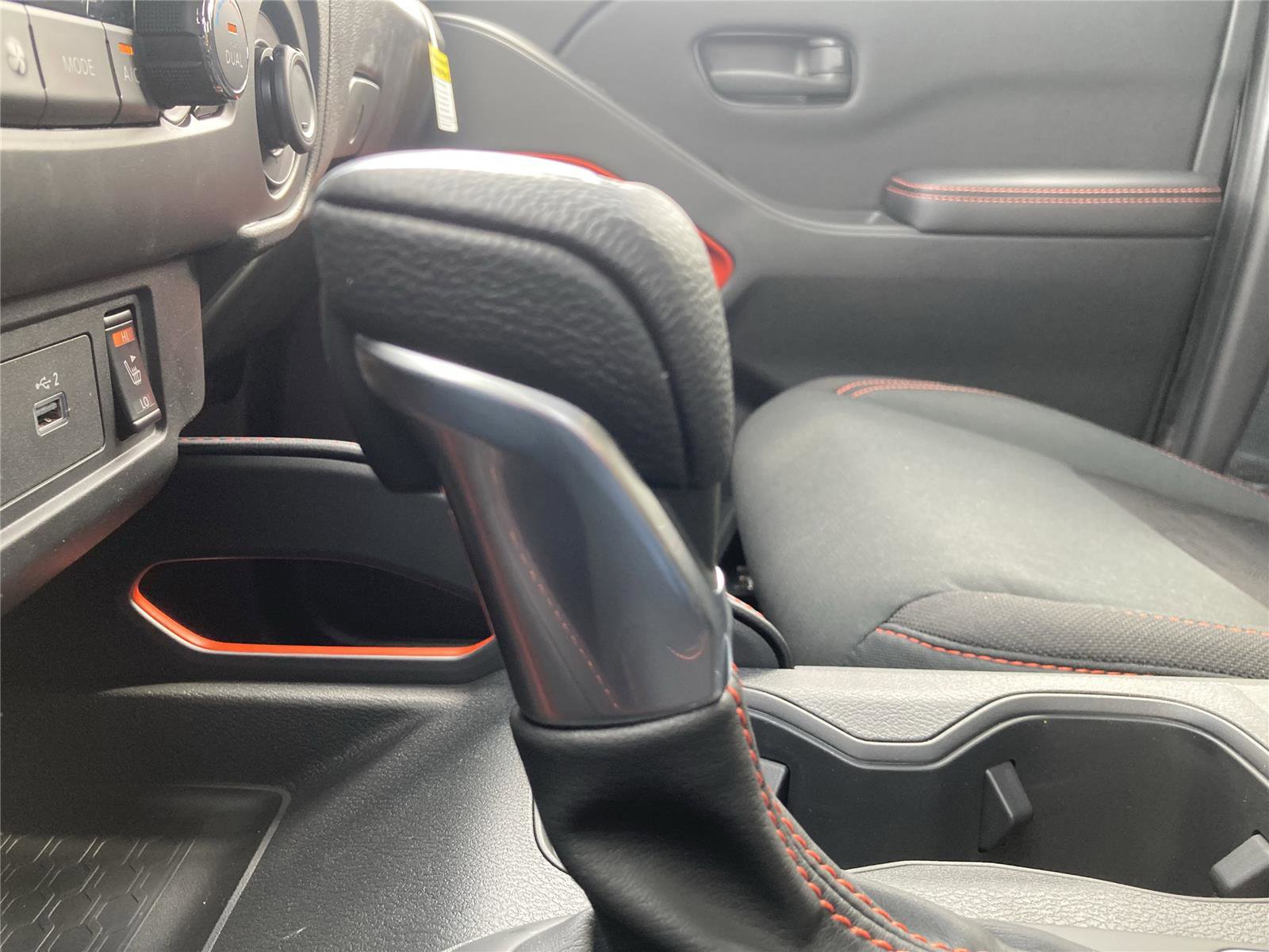 New 2026 Nissan Frontier PRO-4X w/ Pro-4x Convenience Package image 18