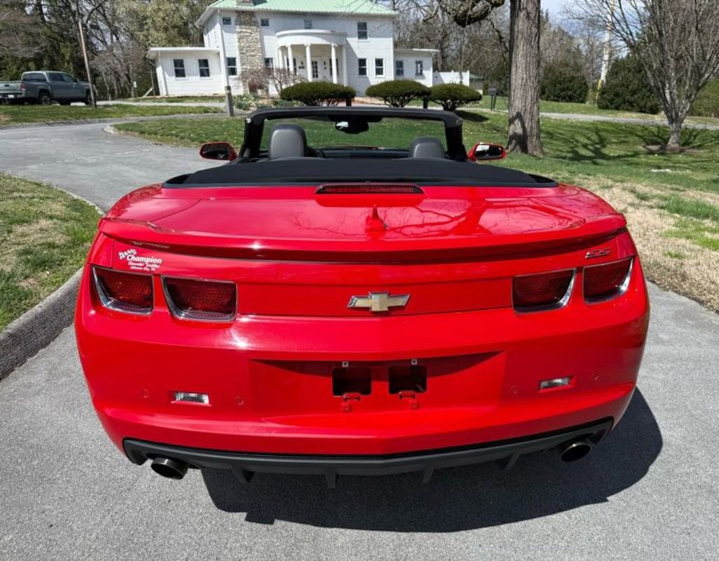 Used 2011 Chevrolet Camaro SS w/ RS Package image 8