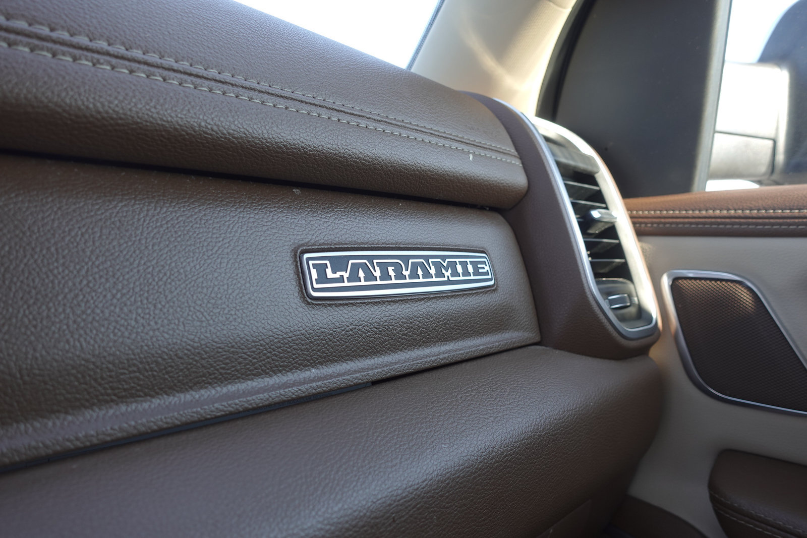 Used 2020 RAM 1500 Laramie AWD/4WD image 24