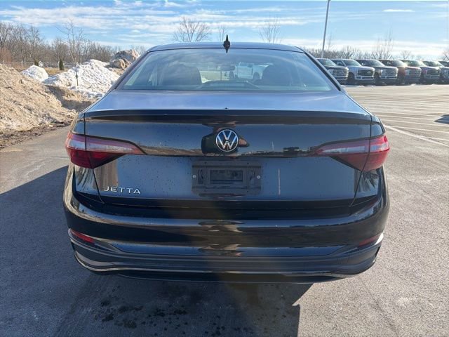 Used 2024 Volkswagen Jetta S image 8