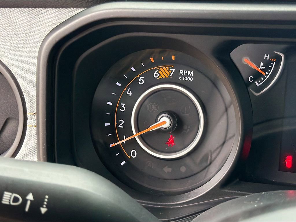 Used 2024 Jeep Wrangler Sport S image 34