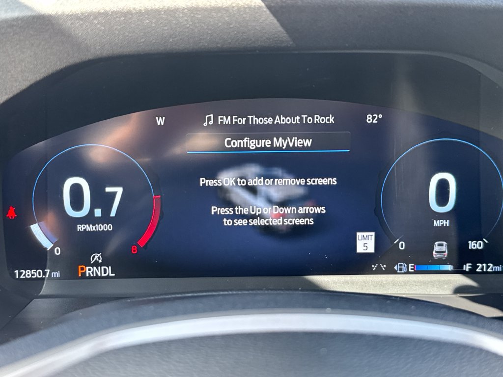Used 2025 Ford Explorer Active RWD image 18